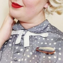 Dirigible Decor Zepplin Brooch -Erstwilder erstwilder dirigible decor zepplin brooch front blue