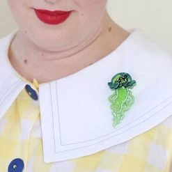 Slippin' Under Jellyfish Brooch -Erstwilder erstwilder slippin under jellyfish brooch front green