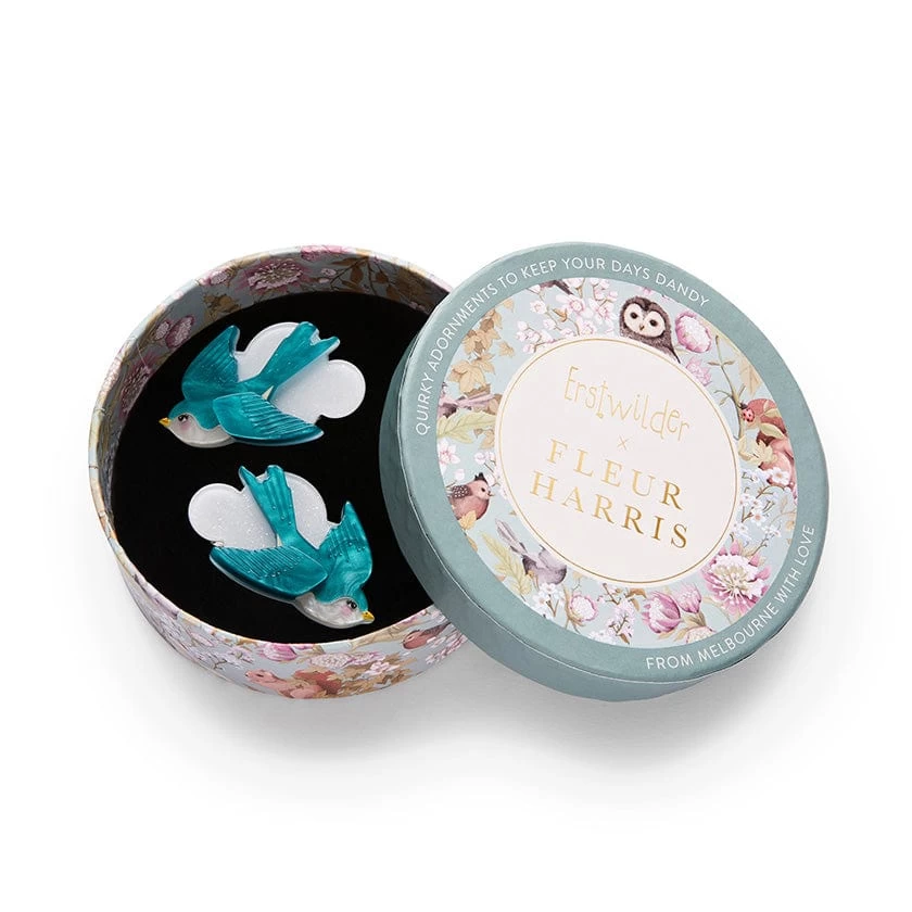 Graceful Swallow Hair Clips Set - 2 Pieces 6 Graceful Swallow Hair Clips Set - 2 Pieces - Image 4