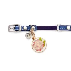 Heartfelt Hydrangea Enamel Pet Charm -Erstwilder pet0006 2100 heartfelt hydrangea enamel pet charm 5